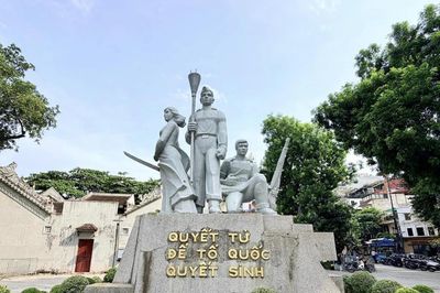 Di chuyển tượng đài 'Quyết tử để Tổ quốc quyết sinh' về Bộ Tư lệnh Thủ đô