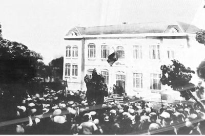 Cả nước tiếp tục sôi sục khí thế Tổng khởi nghĩa (1945)