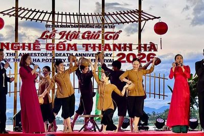 Làng gốm hơn 500 năm tuổi khai hội giỗ tổ nghề