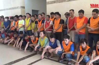 [Video] Bắt tạm giam 40 người trong đường dây cờ bạc giao dịch gần 560 tỷ đồng