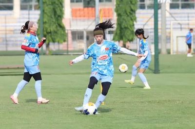Lần đầu lên tuyển, Thu Phương hướng tới những sân khấu lớn của bóng đá nữ