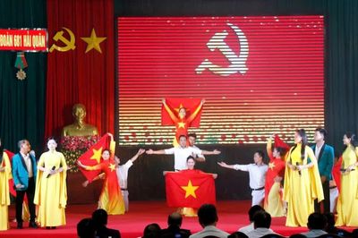 Lữ đoàn 681 đón nhận Huân chương Bảo vệ Tổ quốc hạng Nhì