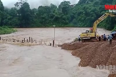 [Video] Thủ tướng yêu cầu chủ động sơ tán dân khỏi khu vực nguy cơ ngập sâu, lũ quét