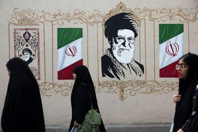 Mỹ phát động 'chiến tranh kinh tế' chưa từng có nhằm vào Iran