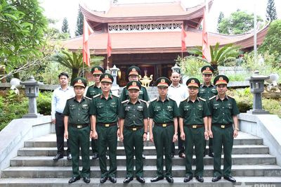 Đoàn công tác Quân ủy Trung ương - Bộ Quốc phòng tổ chức các hoạt động chính sách tại Thái Nguyên