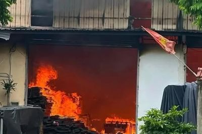 Khởi tố, tạm giam chủ xưởng gỗ vụ cháy làm 3 người tử vong tại Hà Nội