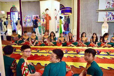 'Lưu trăng phố cổ 2026' đưa Trung thu xưa trở lại Hà thành