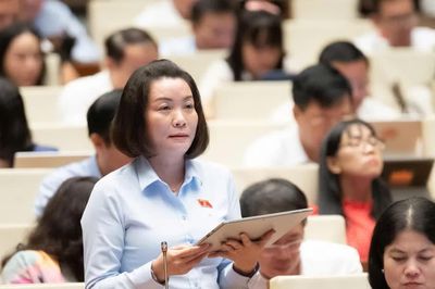 Phân quyền quản lý đất đai về xã, nhưng không để tạo thêm áp lực