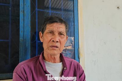 Cụ ông 85 tuổi 'mòn gót chân' đi kiến nghị đã nhận được sổ đỏ