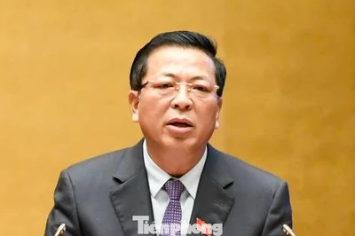 Bộ trưởng Xây dựng: 'Không lo lãi suất khi mua nhà ở xã hội'