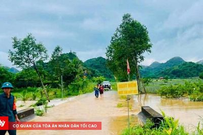 Mưa lớn, nhiều tuyến đường ở Thanh Hóa bị chia cắt
