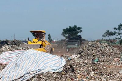Thi công dự án khu công nghiệp hơn 1.555 tỷ đồng, phát hiện 'núi rác' dưới lòng đất