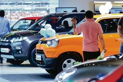 Đại lý ô tô tiết lộ lợi nhuận bán xe chỉ 6-8%, dịch vụ mới là nguồn thu lớn