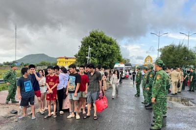 Campuchia trao trả 47 công dân Việt Nam cư trú, lao động bất hợp pháp