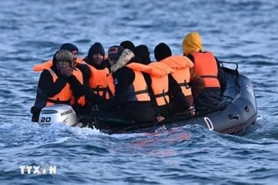 Nhiều quốc gia châu Âu kích hoạt cơ chế trả người xin tị nạn về Italy
