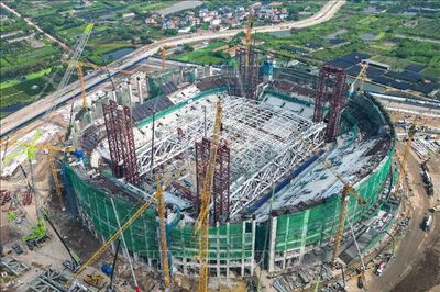 Sân vận động PVF 60.000 chỗ sẵn sàng cho hạng mục nâng mái vòm chính