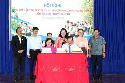 Hợp tác phát triển hoạt động giáo dục trải nghiệm gắn với du lịch