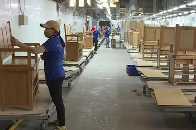 Ngành gỗ nỗ lực vượt rào cản thuế quan Mỹ