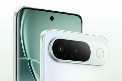 Smartphone chip Dimensity 7500 Turbo, RAM 12GB, pin 7.050mAh, giá gần 10 triệu đồng