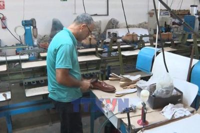 'Thủ phủ giày dép' của Brazil chao đảo trước thuế quan của Mỹ