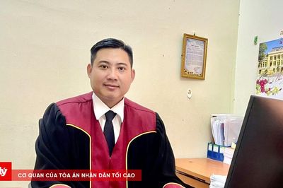 Từ người Thư ký tận tụy đến bản lĩnh Thẩm phán trẻ