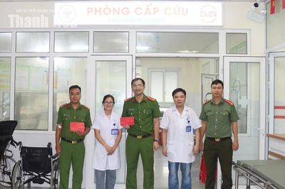 Hai cán bộ Công an xã Nga Sơn hiến máu kịp thời hỗ trợ bệnh nhân