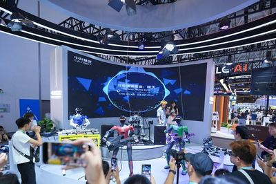 Cơn sốt robot tiếp sức tham vọng công nghệ của Trung Quốc