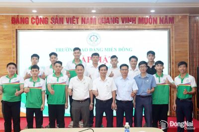 Trên 90% sinh viên Trường Cao đẳng Miền Đông đạt loại giỏi sau đợt thực tập tại VinFast