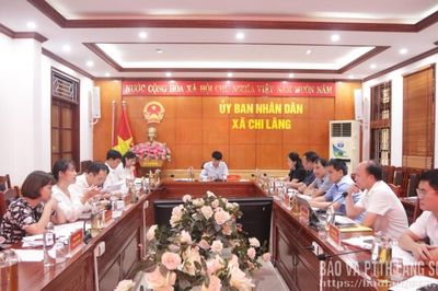Kiểm tra xây dựng nông thôn mới tại xã Chi Lăng