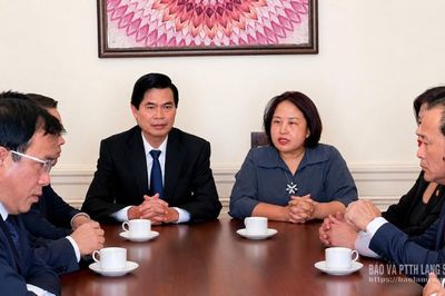 Đoàn đại biểu tỉnh Lạng Sơn làm việc với Đại sứ quán Việt Nam tại Hy Lạp
