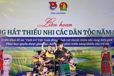 Tiếng hát nối liền bản làng
