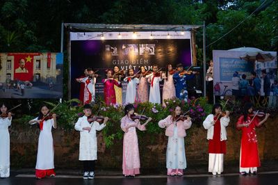 Khai mạc triển lãm 'Giao điểm Việt Nam' tại Đà Lạt