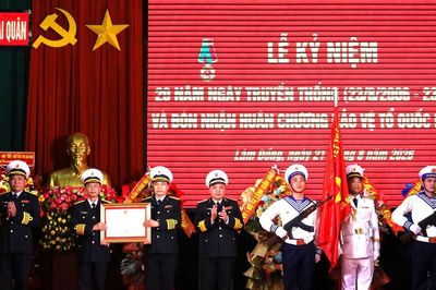 Lữ đoàn 681 kỷ niệm 20 năm ngày truyền thống và đón nhận Huân chương Bảo vệ Tổ quốc hạng Nhì