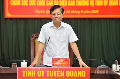 Triển khai quy định, quy chế về bảo vệ, chăm sóc sức khỏe cán bộ