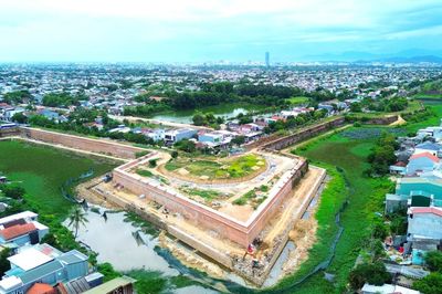 Tháo dỡ lô cốt, trả lại diện mạo nguyên trạng cho Kinh thành Huế