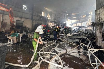 Hà Nội: Khởi tố vụ cháy nhà xưởng ở Chương Mỹ làm ba người tử vong