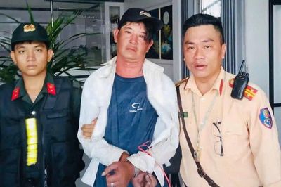Khánh Hòa: Sau 18 phút, CSGT bắt gọn đối tượng trộm điện thoại