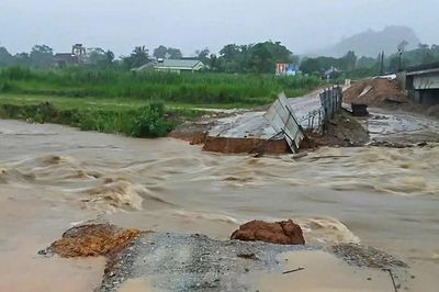 Thủ tướng yêu cầu rà soát, sơ tán dân khỏi khu vực nguy cơ ngập sâu, lũ quét, sạt lở