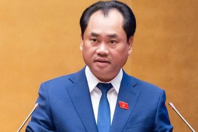 Bộ trưởng Trịnh Việt Hùng lý giải việc không quy định công chứng giao dịch bất động sản