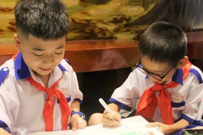 Nét vẽ tuổi thơ kể chuyện quê hương Cà Mau