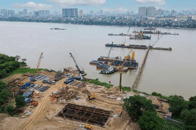 Phấn đấu hoàn thành 7 cầu vượt sông Hồng vào tháng 7/2027