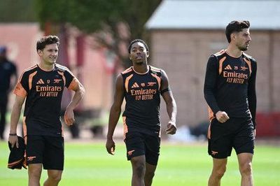 Arsenal và bài toán bảo vệ ngôi vương Premier League