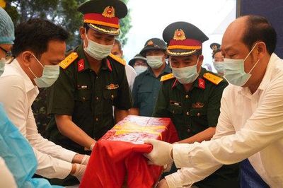 Xã Tây Phương triển khai lấy mẫu hài cốt liệt sĩ chưa xác định danh tính