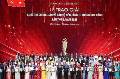 Trao giải Cuộc thi chính luận bảo vệ nền tảng tư tưởng của Đảng lần thứ II