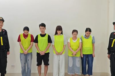 Vụ Phú 'lê': Sản phẩm hỗ trợ khử mùi được quảng cáo có tính năng… kéo dài thời gian quan hệ tình dục!