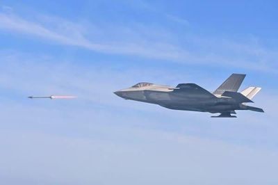 Mỹ phê duyệt thương vụ bán tên lửa không đối không AIM-9X cho Hàn Quốc