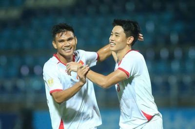 Cầu thủ Việt Nam có đủ sức đá J1 League không?