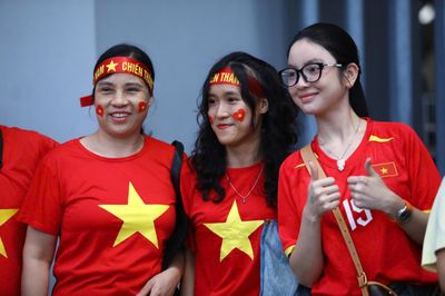 Thái Lan vs Việt Nam: Xuân Son, Hoàng Hên đá chính