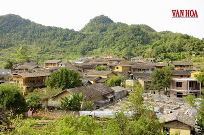 'Làng cổ tích' giữa Cao nguyên đá giữ hồn văn hóa vùng cực Bắc