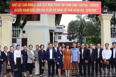 Cộng đồng người Việt Nam tại nam Lào đánh giá cao nội dung Nghị quyết 23